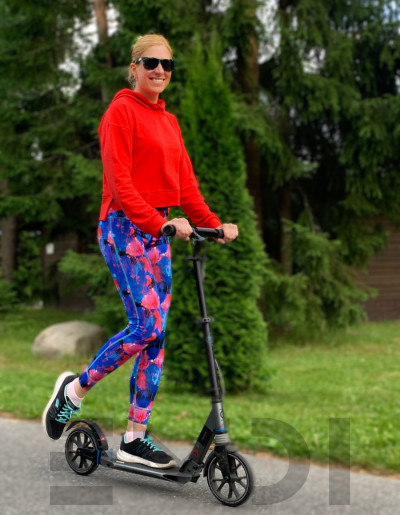 Толстовка женская