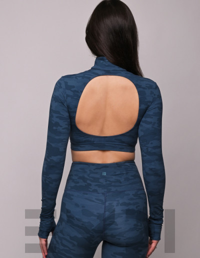 Топ с длинным рукавом